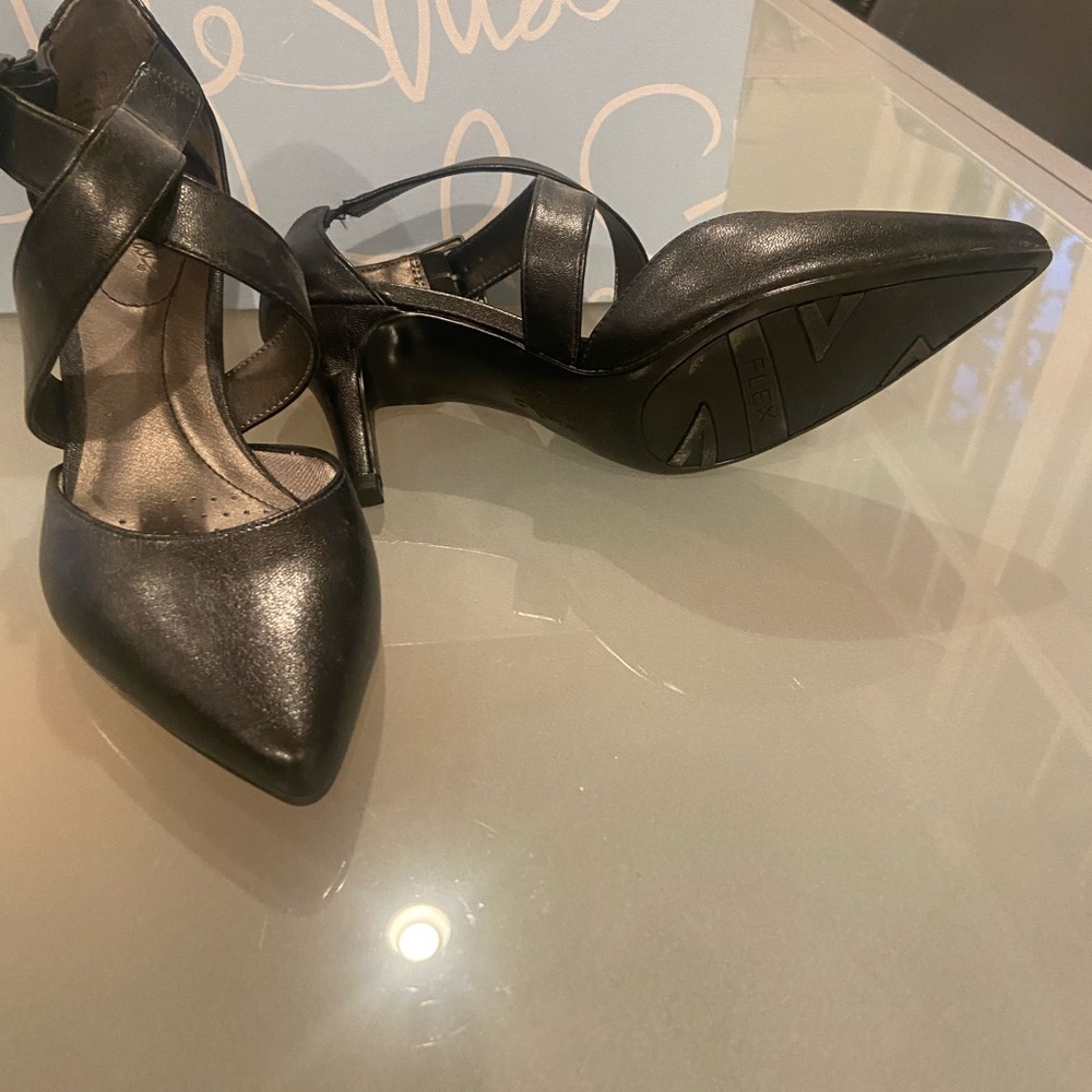 Black crossover heels (size 6 women’s)